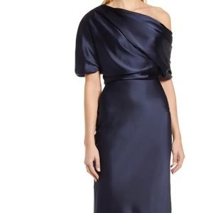 AMSALE- One-Shoulder Fluid Satin Gown